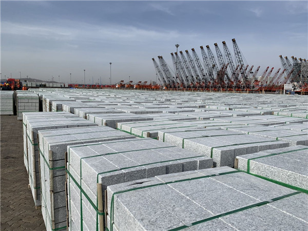 full vessel loading curbstone